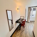Logis Le Relais Des Remparts 2* アランシュ